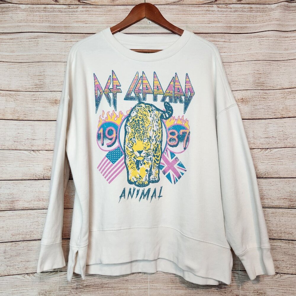 Def Leppard Sweatshirt Women's L Beige Pink 1987 Animal Retro Crewneck Ladies